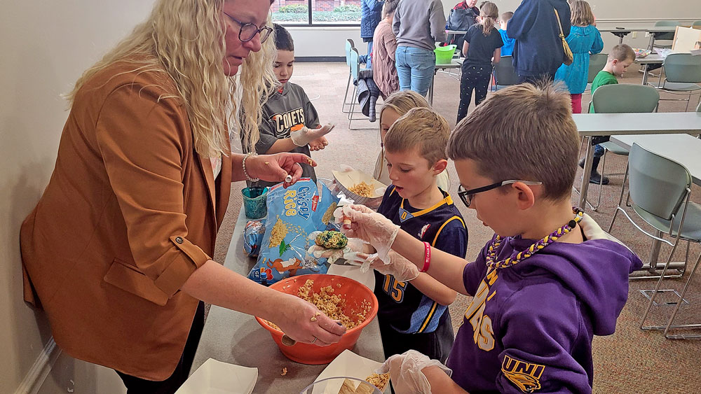 Charles City Public Library holds Easter activities