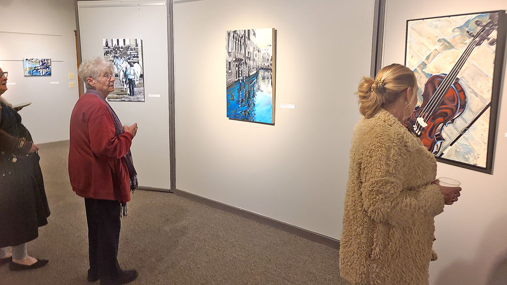 Arts Center opens new oil painting exhibit