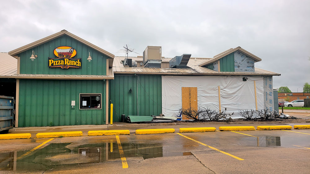 Pizza Ranch starts repairs after fire