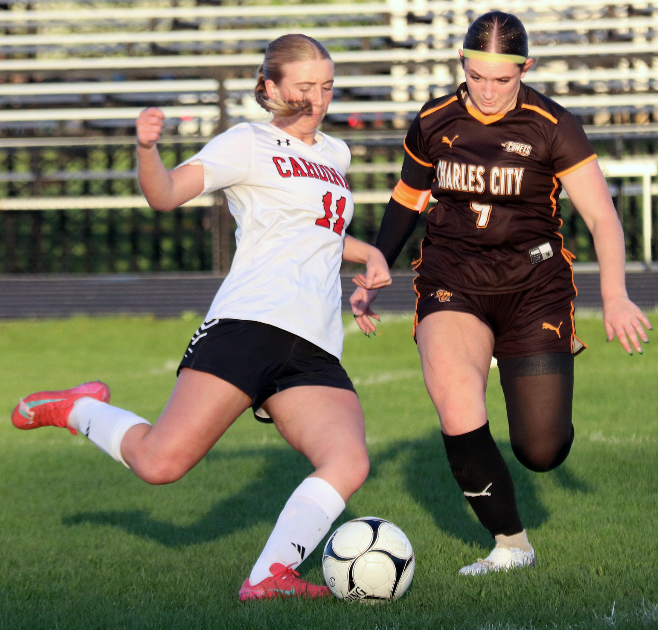 Comet kickers fall to Bulldogs, Cardinals