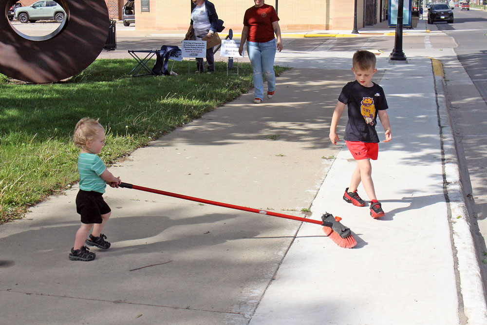 Main Street’s Day of Service makes citywide cleanup a breeze