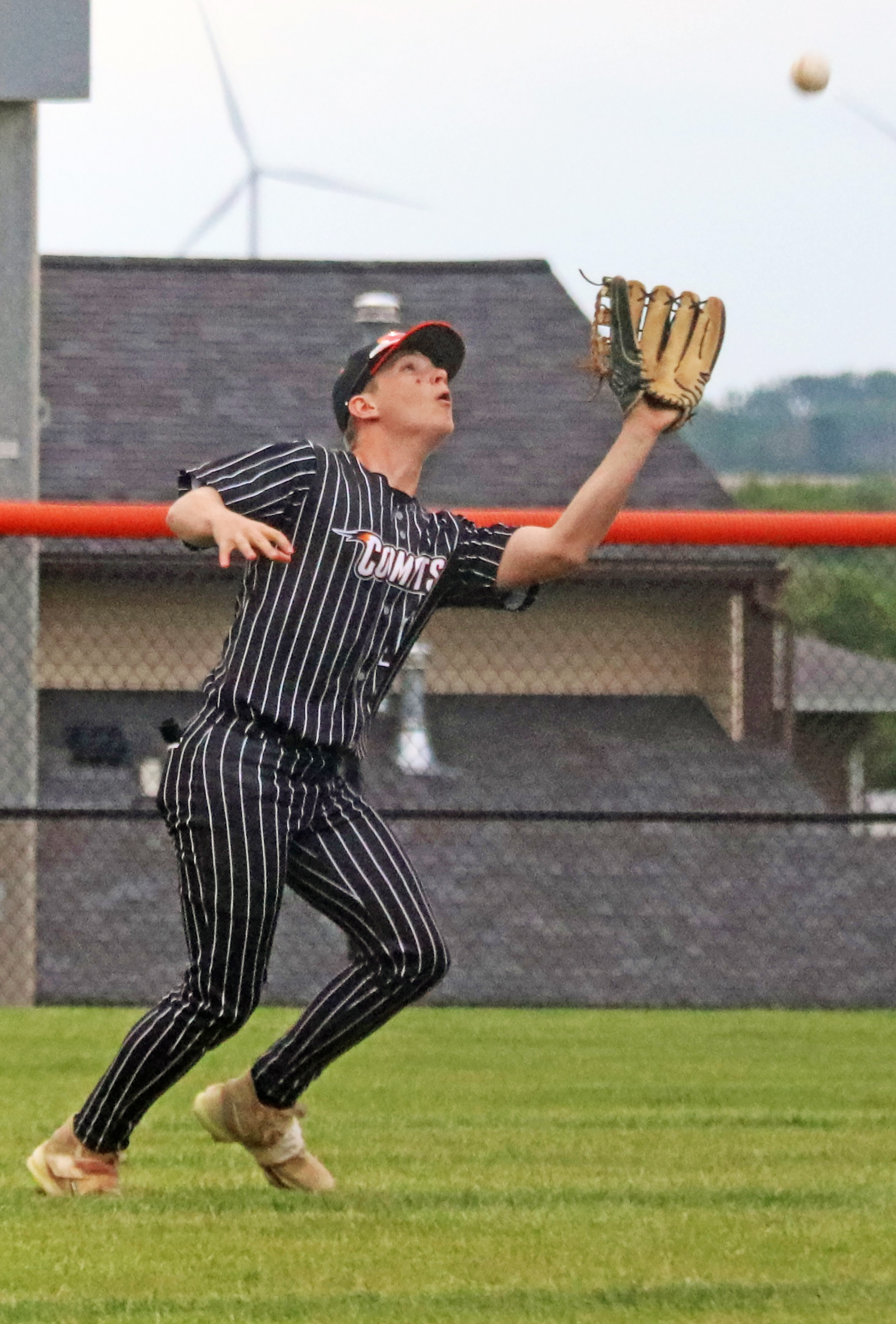 Chickasaws no-hit and sweep Comets