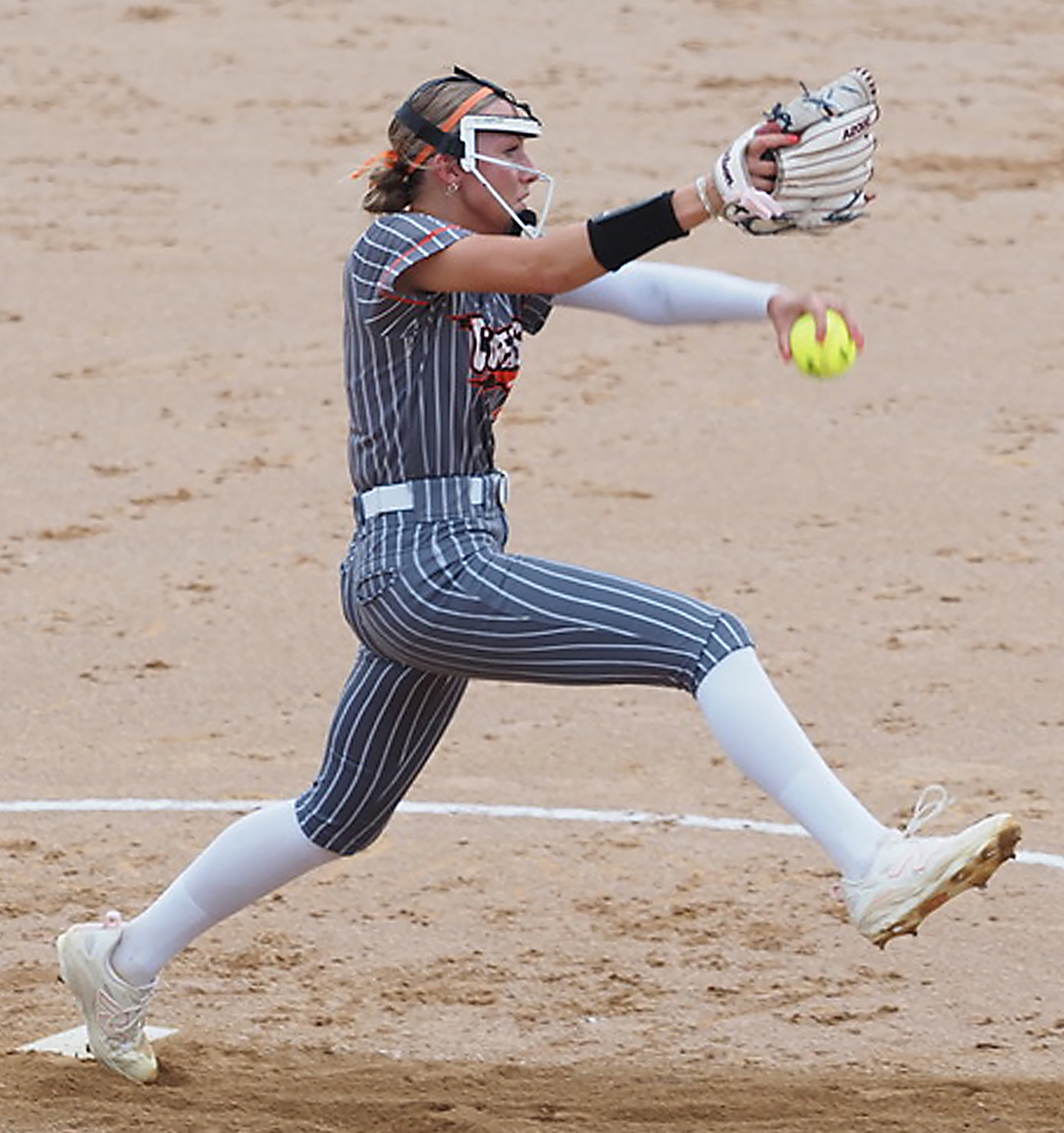 Comets sweep Chickasaws in NEIC softball doubleheader