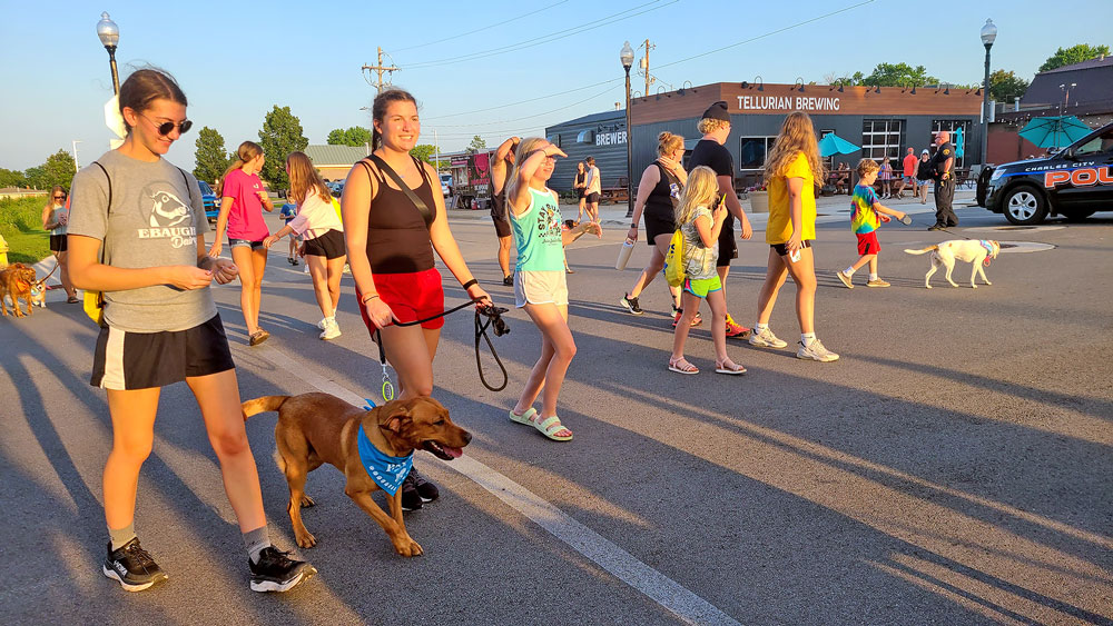 PAWS Dog Jog laps around Charles City