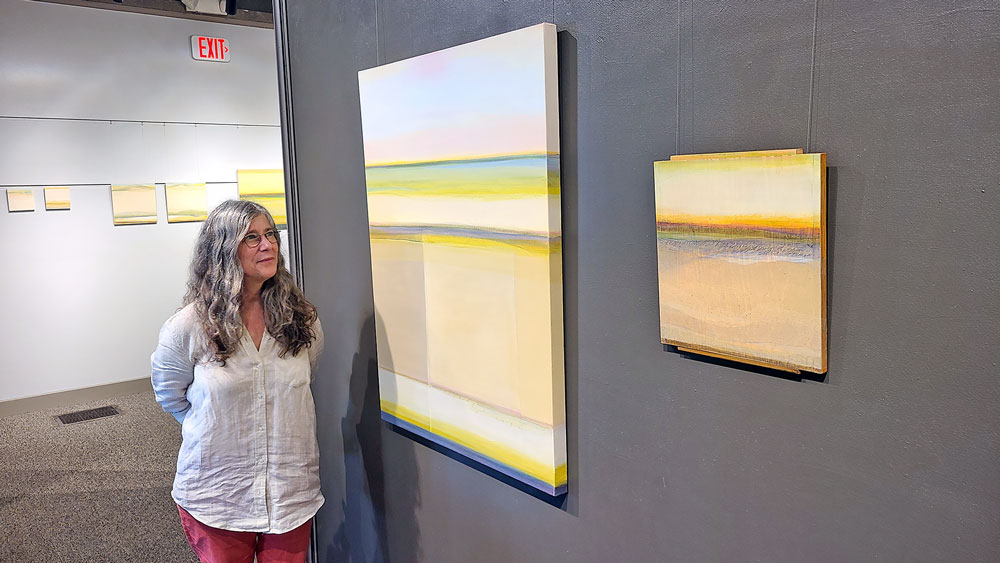 Arts Center to host 4th of July reception for new featured artist